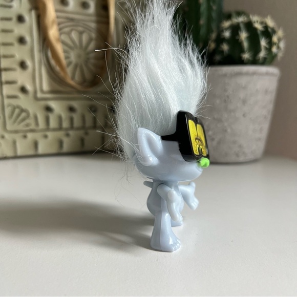 Trolls Tiny Diamond Happy Meal Toy - Picture 6 of 7